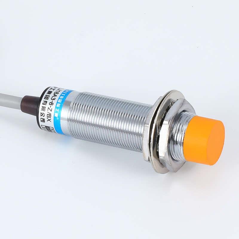 沪工电感式接近开关LJ18A3-8-Z/BX感应NPN直流6-36V三线NO常开M18