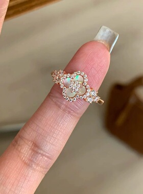 温柔粉贝母四叶花幸运草戒指闪耀锆石花朵高级轻奢可调节开口戒指