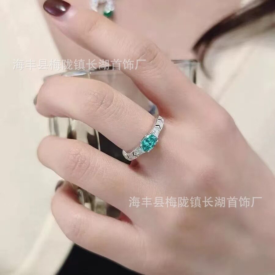简约精致蛋形绿锆石戒指女气质小众轻奢高级感法式百搭时尚
