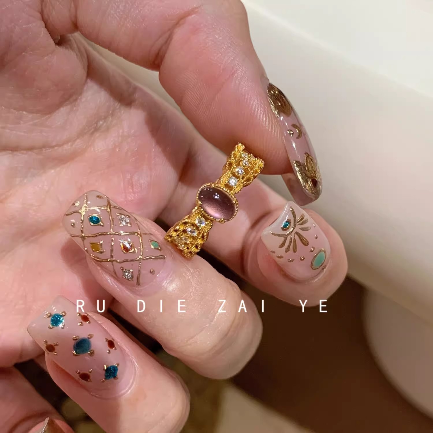 韵味紫色蕾丝古法戒指女复古高级小众轻奢可调节开口戒