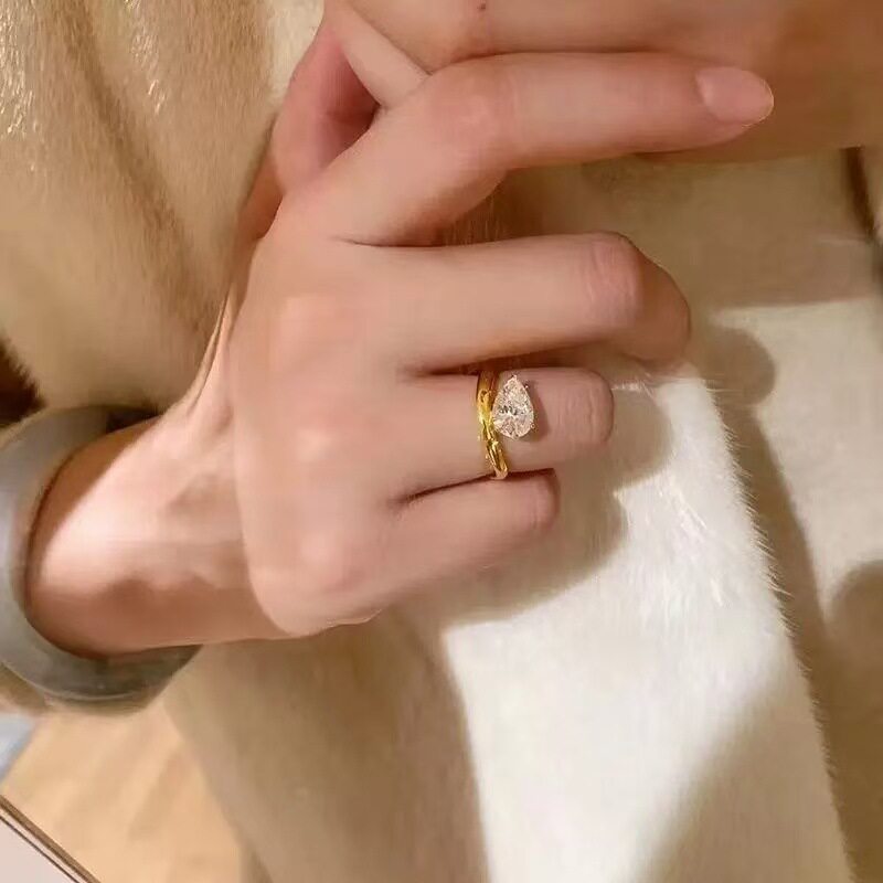 ins风金色水滴锆石戒指女精致复古食指戒轻奢高级感小众百搭指环