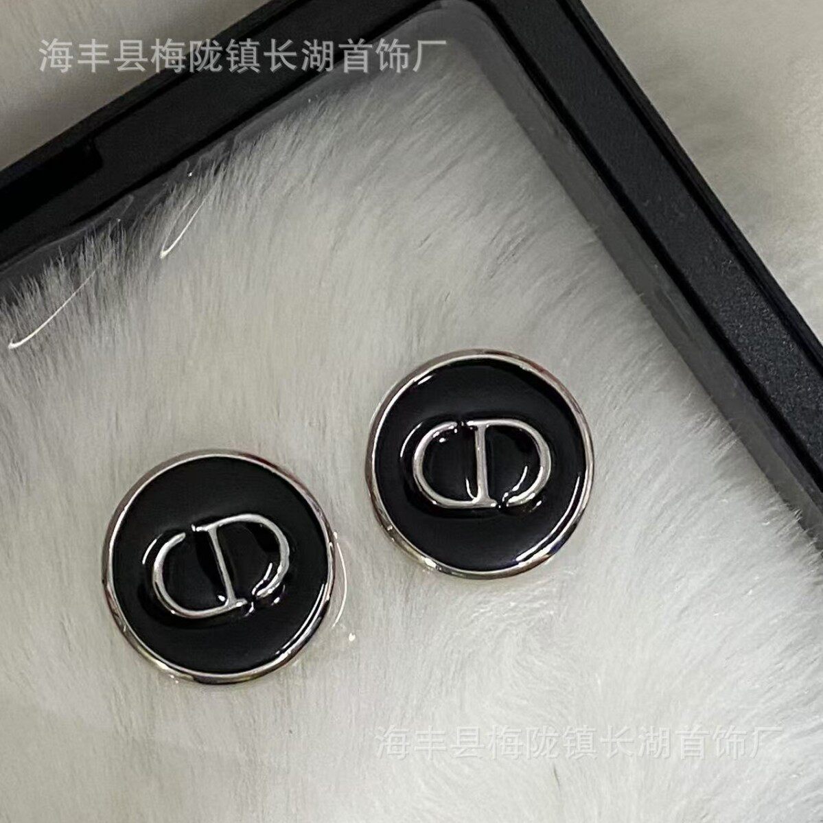 D家耳环新款复古黑滴油圆形纽扣CD耳钉小众设计感高级轻奢
