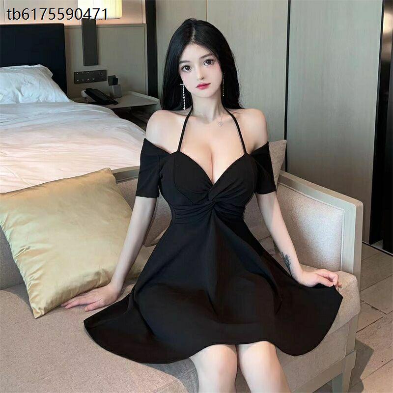 300斤胖MM夜场A字短裙足疗足浴技师工作服女装性感新款低胸连衣裙