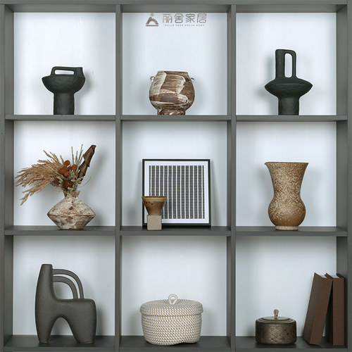 侘寂风样板间装饰品组合客厅摆设