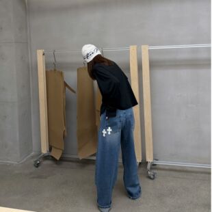 【经典设计】牛仔裤女士直筒复古摩登阔腿2026新款浅色破洞长裤子