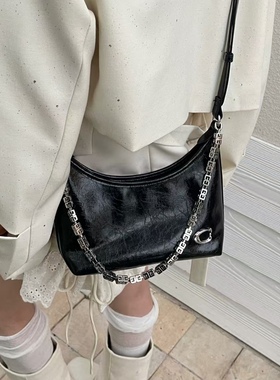 娜飞儿2025新款时尚百搭单肩斜挎包高级感通勤手提包女12997