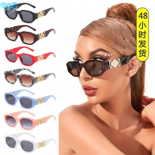 2024 New Women Brand Design Fashion Small Square Sunglasses
