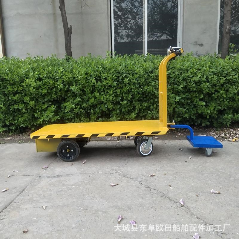 厂家供应脚踏式电动平板车货物搬运车 电动平板拉货车支持定制