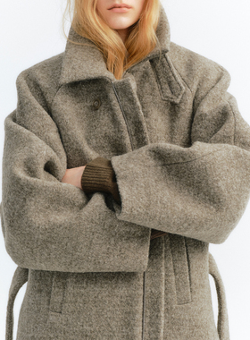 【博主同款】TOATEE 羊毛立体茧型毛绒领廓形短大衣外套 灰绿色