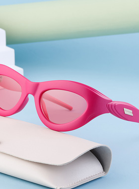 上镜模特抓马欧美时尚Y2K猫眼太阳镜女运动骑行墨镜写真拍摄道具