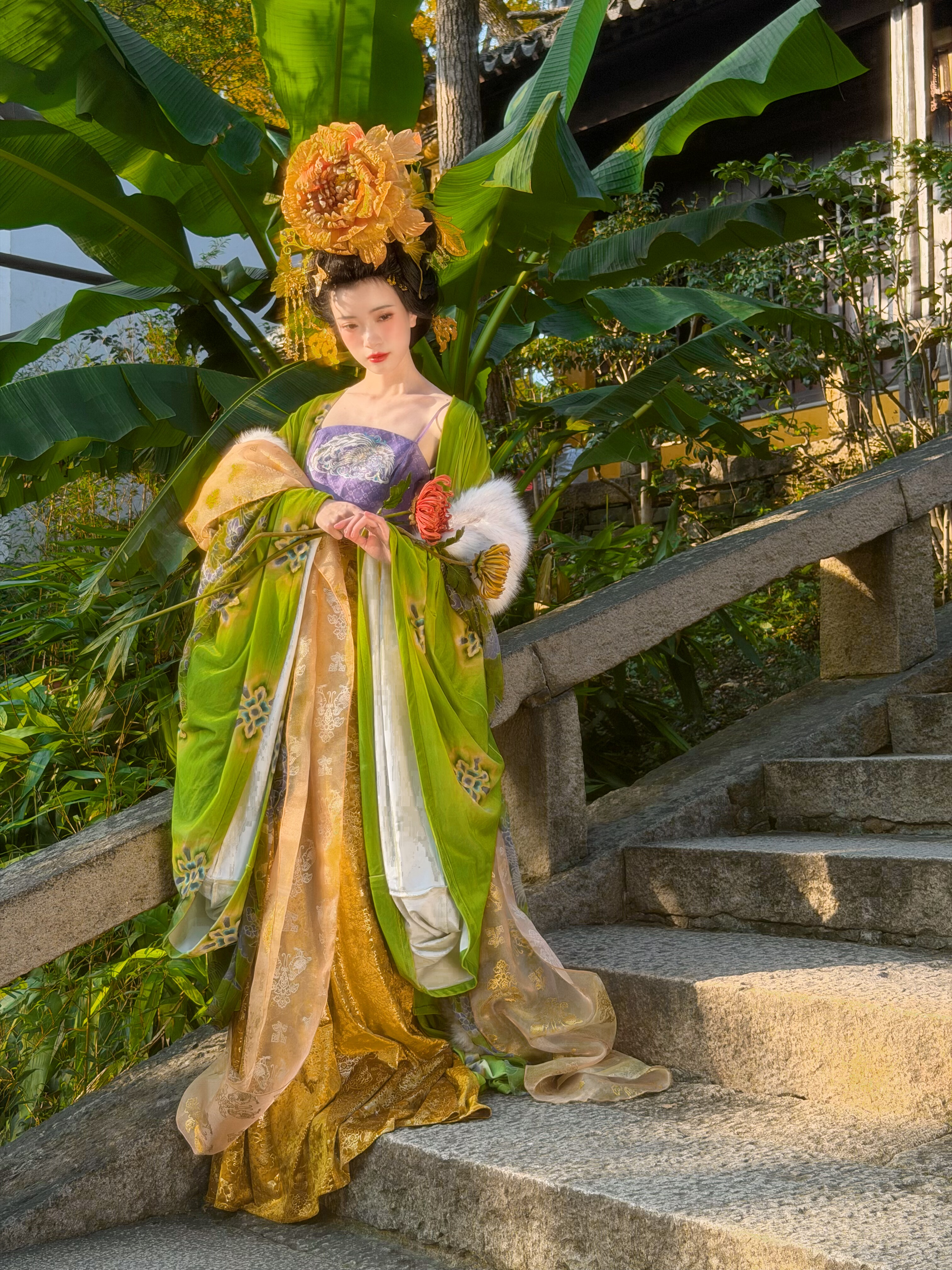 【月底上】琴挑五代【凤凰台·红绿】冬款丝绒烫金簪花仕女图