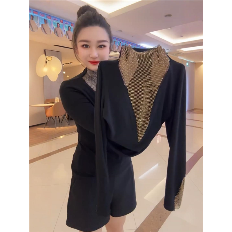 加绒加厚上衣保暖t恤女长袖秋冬时尚洋气2025年新款高档打底衫