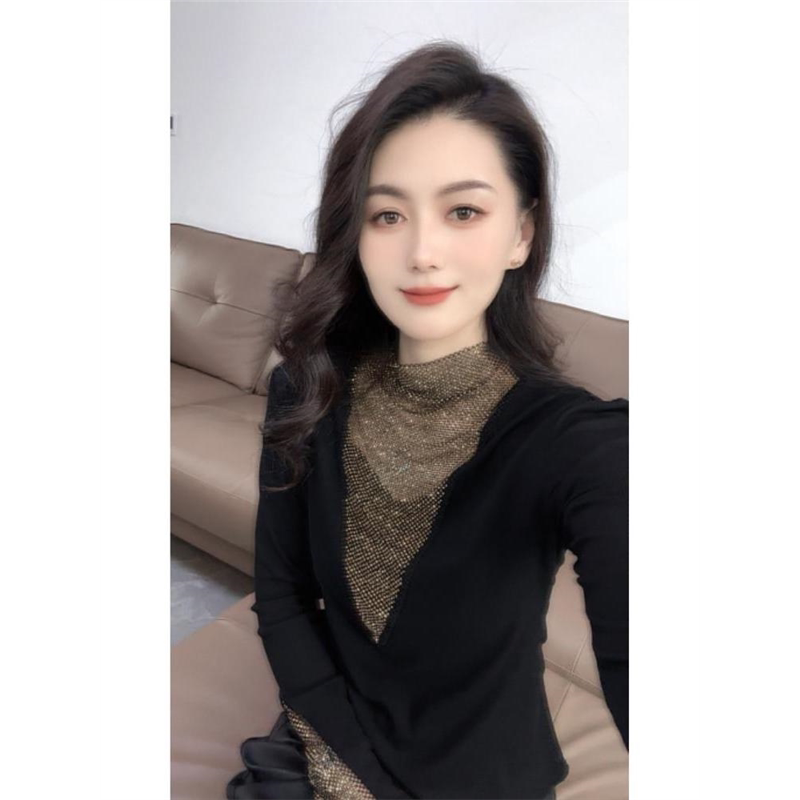 加绒加厚打底衫女秋冬新款洋气别致钉钻长袖t恤紧身内搭保暖上衣
