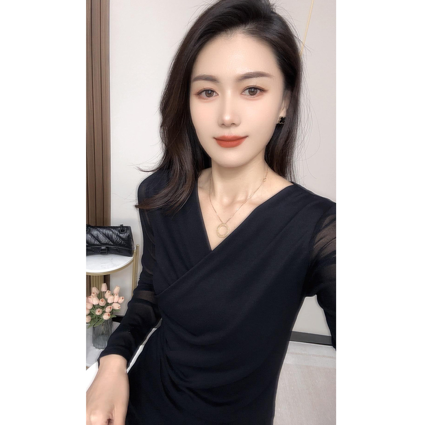 欧货春装性感V领紧身网纱打底衫