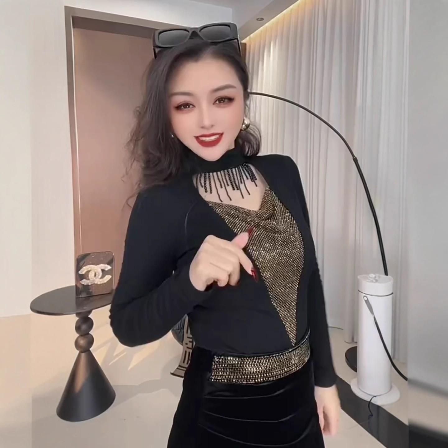 薄绒保暖打底衫女2025新款高级感荡领闪钻上衣修身内搭长袖T恤潮