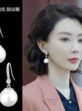 925银针新款网红同款仿珍珠耳环女防过敏耳钉简约百搭女生礼品