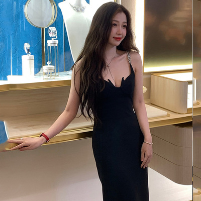 虞书欣黑色性感辣妹吊带连衣裙