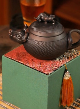 [正品保证]云南建水紫陶原矿泥料扭转乾坤牛头壶手工制作茶壶茶具