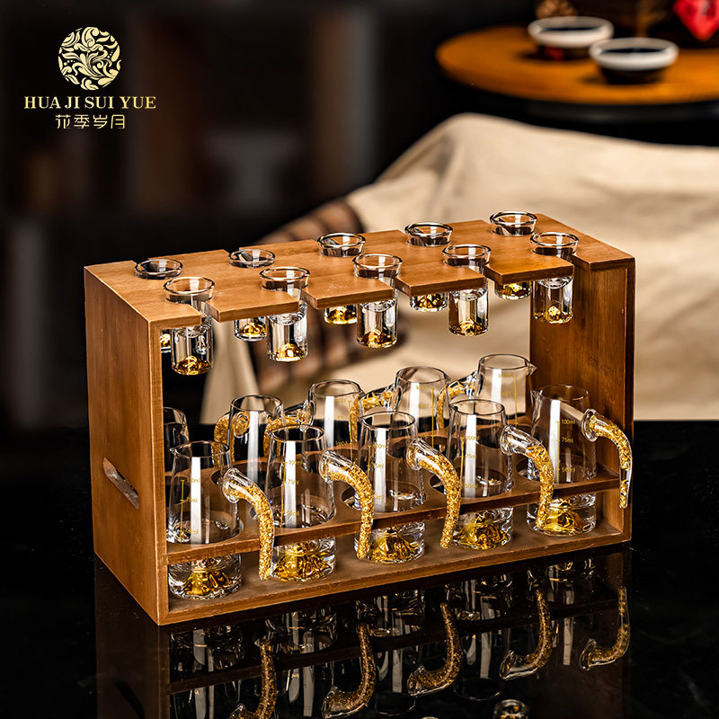 轻奢高档白酒杯套装家用中式水晶玻璃金箔一口小酒杯分酒器酒具