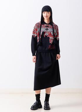 Gentle Forest【彝】彝纹样盘扣翻领茧型落肩长袖毛衣