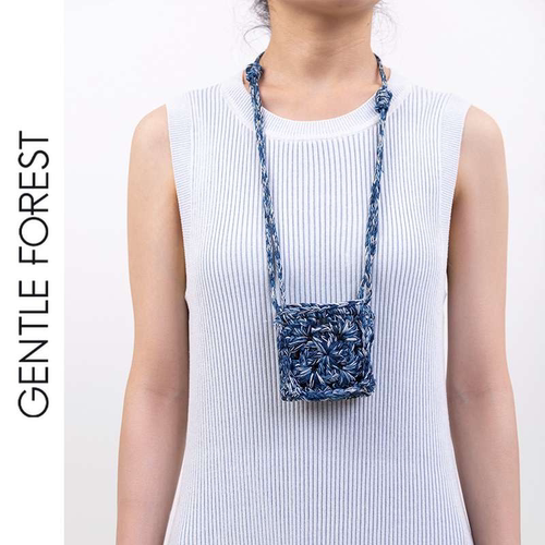 Gentle Forest【彝】扎染纱手工钩花耳机包