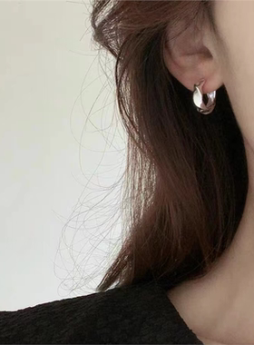 S925银几何肌理感耳圈小众独特素圈耳扣2025新款高级感轻奢耳环女