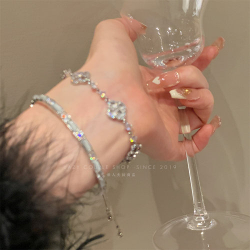 S925银四叶花贝壳锆石抽拉手链女