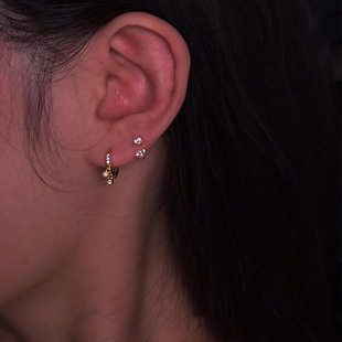 韩系仿锆石耳扣女轻奢高级感小巧精致耳环日常通勤百搭方圆脸耳饰