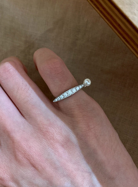 独特漂亮平衡木珍珠尾戒女高级感