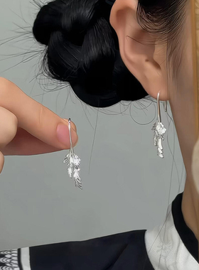 清冷感银色做旧树叶耳环女小众设计感独特气质耳钉轻奢高级感耳饰