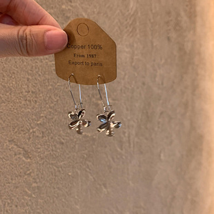 银色花朵耳环2025新款 高级感轻奢小众独特气质冷淡风简约耳饰 爆款