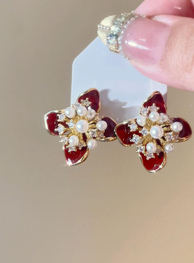 酒红色滴釉四叶花仿闪钻珍珠耳环高级感轻奢小众气质耳钉新年耳饰