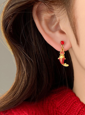 新年喜庆招财红色锦鲤耳环2025新款爆款高级感轻奢小众独特耳环女