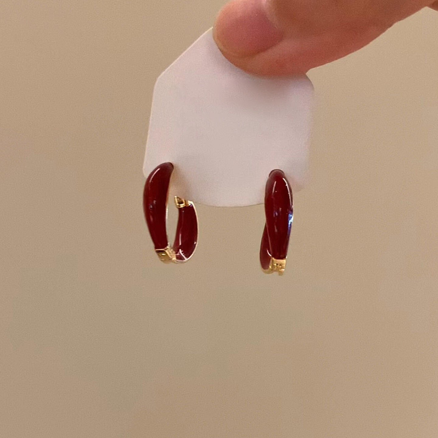 复古港风红色滴油素圈耳环轻奢高级感耳扣女时尚气质耳圈新年耳饰,饰品/流行首饰/时尚饰品新,耳环,淘宝优惠券,粉丝福利购,淘宝优惠卷