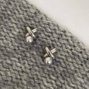 几何交叉仿灰色珍珠耳钉2025新款 高级感轻奢小众独特秋冬耳环 爆款