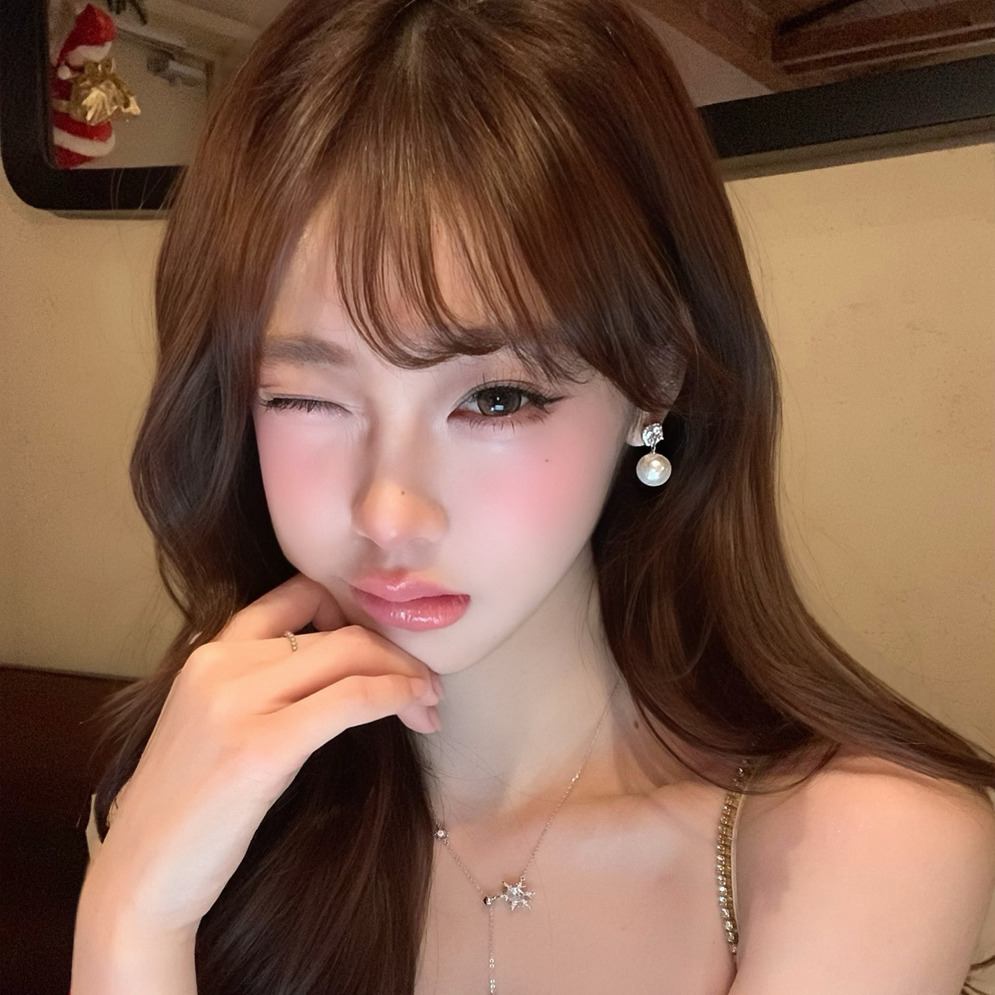韩系仿闪锆珍珠耳钉女2026新款爆款高级感轻奢小众气质名媛风耳环