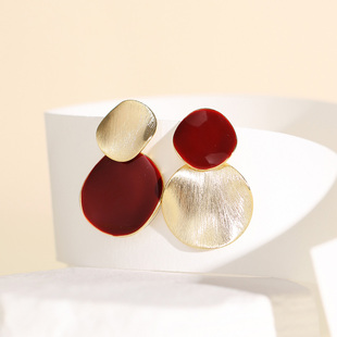 安可拉红不对称耳环2025新款 高级感耳钉女小众设计感秋冬耳饰 爆款