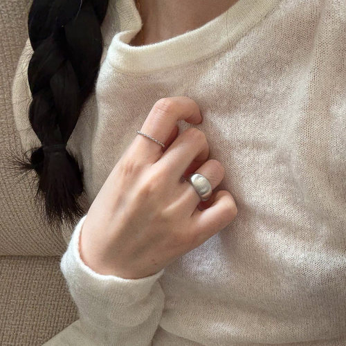 冷淡风银色拉丝戒指女轻奢高级感