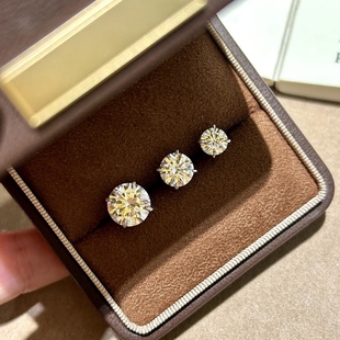 小巧精致日常百搭耳环 爆款 刘浩存同款 仿四爪莫桑石耳钉女2025新款