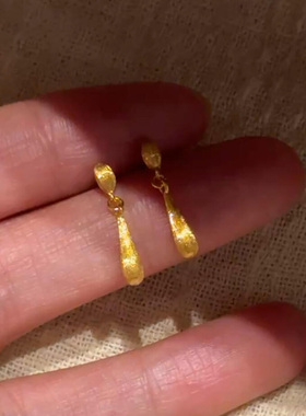 新中式金色拉丝水滴耳钉2025新款爆款高级感轻奢独特漂亮秋冬耳环