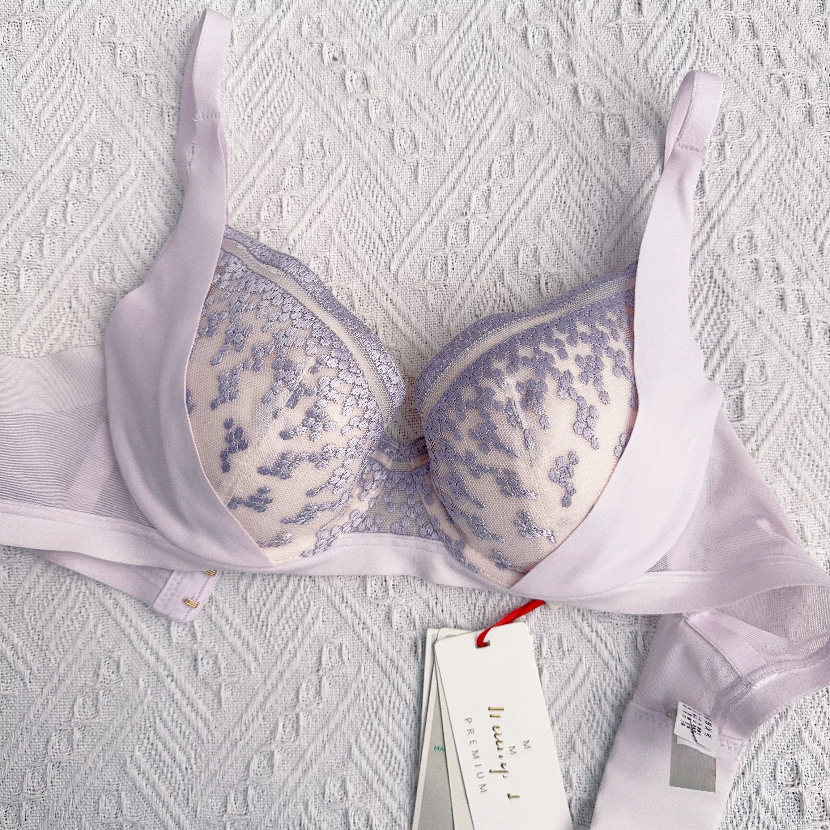 D62-黛-小胸聚拢薄款可插片高端金致超软钢圈蕾丝文胸-16-8892,女士内衣/男士内衣/家居服,文胸,淘宝优惠券,粉丝福利购,淘宝优惠卷