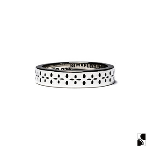 =silvarie=MAPLE 小十字刺绣花纯银戒指指环 简约风男女同款