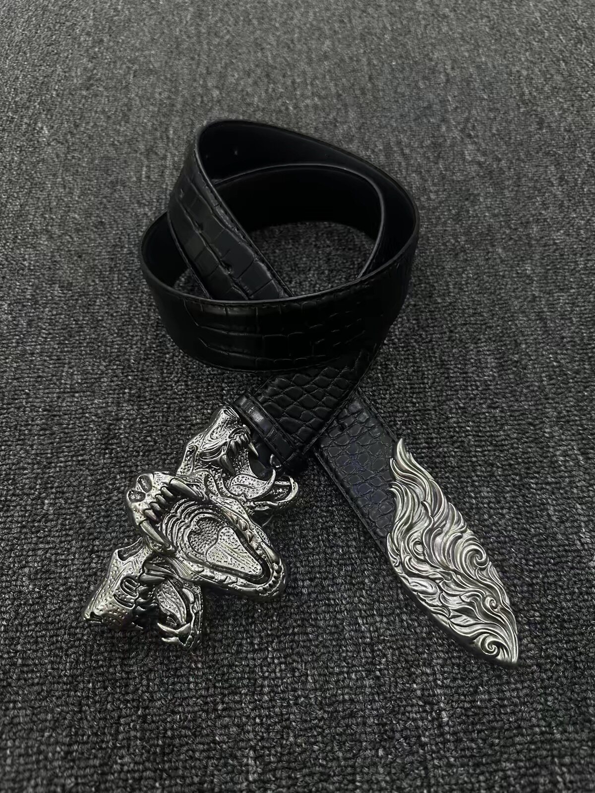 JUSSING中古Vintage"骸骨咆哮"金属扣头小众设计穿搭通勤百搭皮带