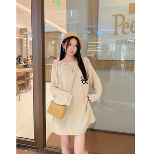 SG/杨依姗 FW火柴人慵懒感刺绣圆领套头长袖毛衣女秋季新款