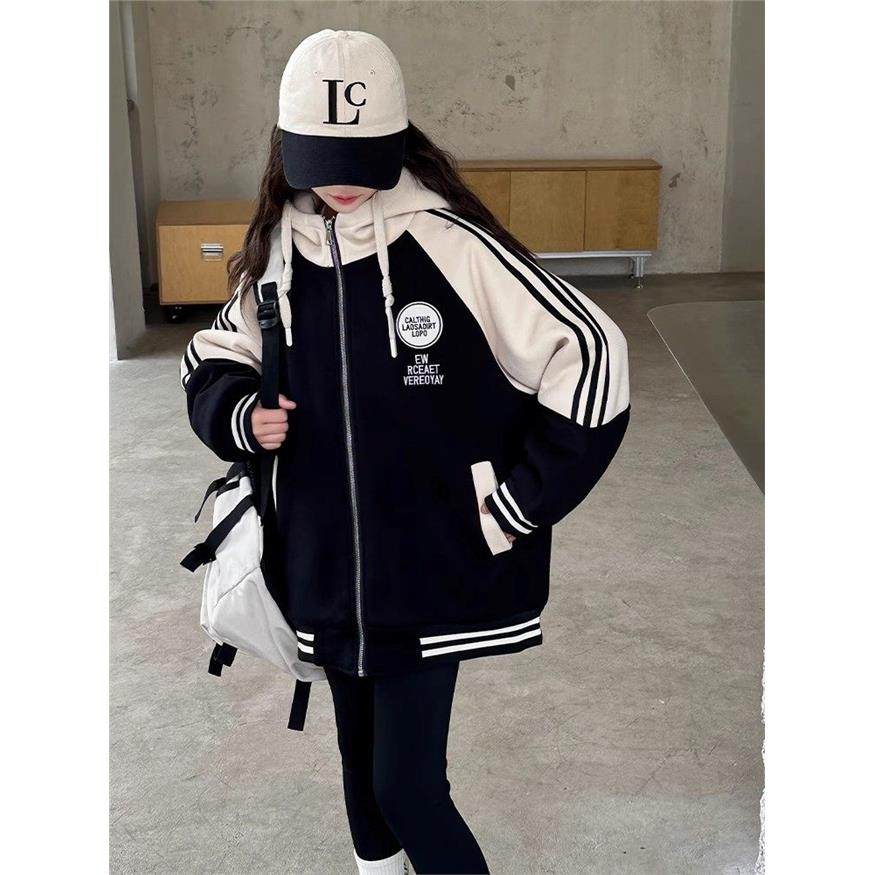 法国Uamtor女童外套秋冬款2025新款洋气中大童加厚卫衣夹棉棒球服