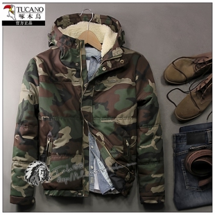 啄木鸟秋冬羊羔绒加厚连帽棉袄情侣款棉服街头潮男迷彩休闲棉衣