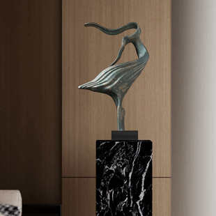 创意抽象舞者雕塑摆件现代艺术酒店大堂玄关售楼处装饰品楼梯转角