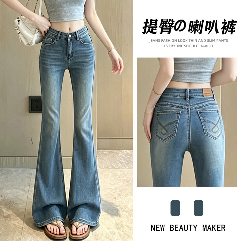 浅蓝色紧身刺绣微喇叭牛仔裤女图片