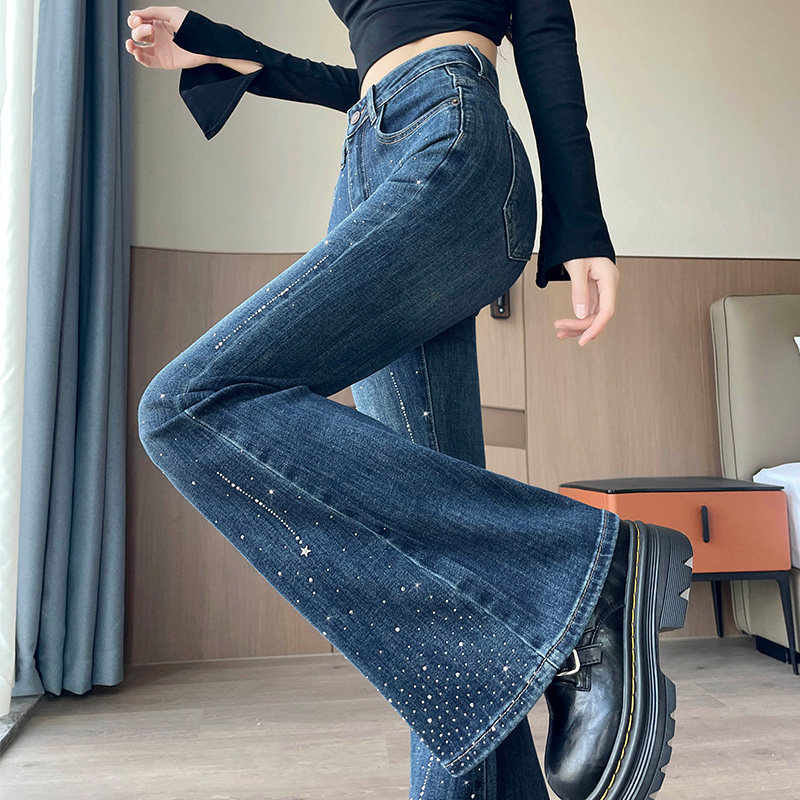 烫钻微喇叭牛仔裤女潮牌马蹄裤子图片