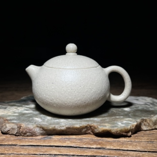 宜兴紫砂黄龙山原矿白玉段泥全手工功夫茶具中式泡茶西施壶140mL